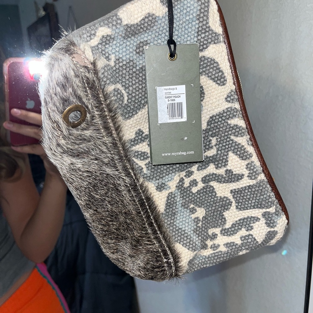 Hand bag